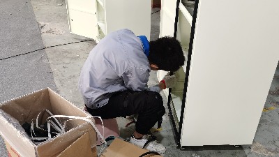 執(zhí)信環(huán)保移動式除塵器,制造加工企業(yè)的煙塵凈化設(shè)備！